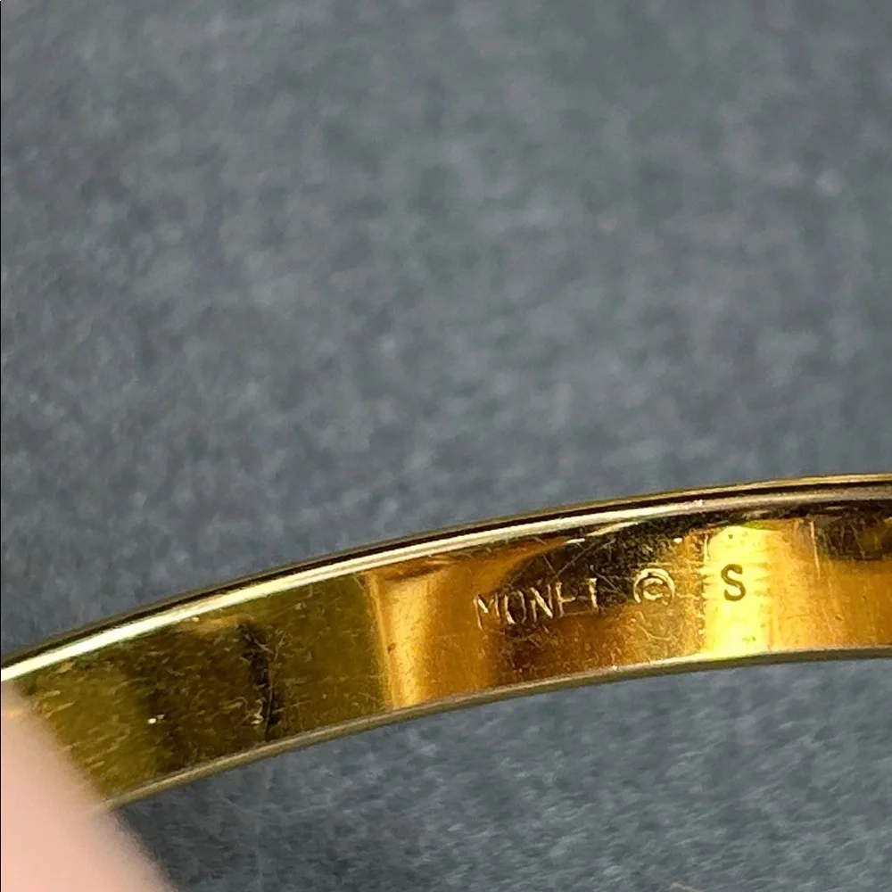 Monet elegant gold